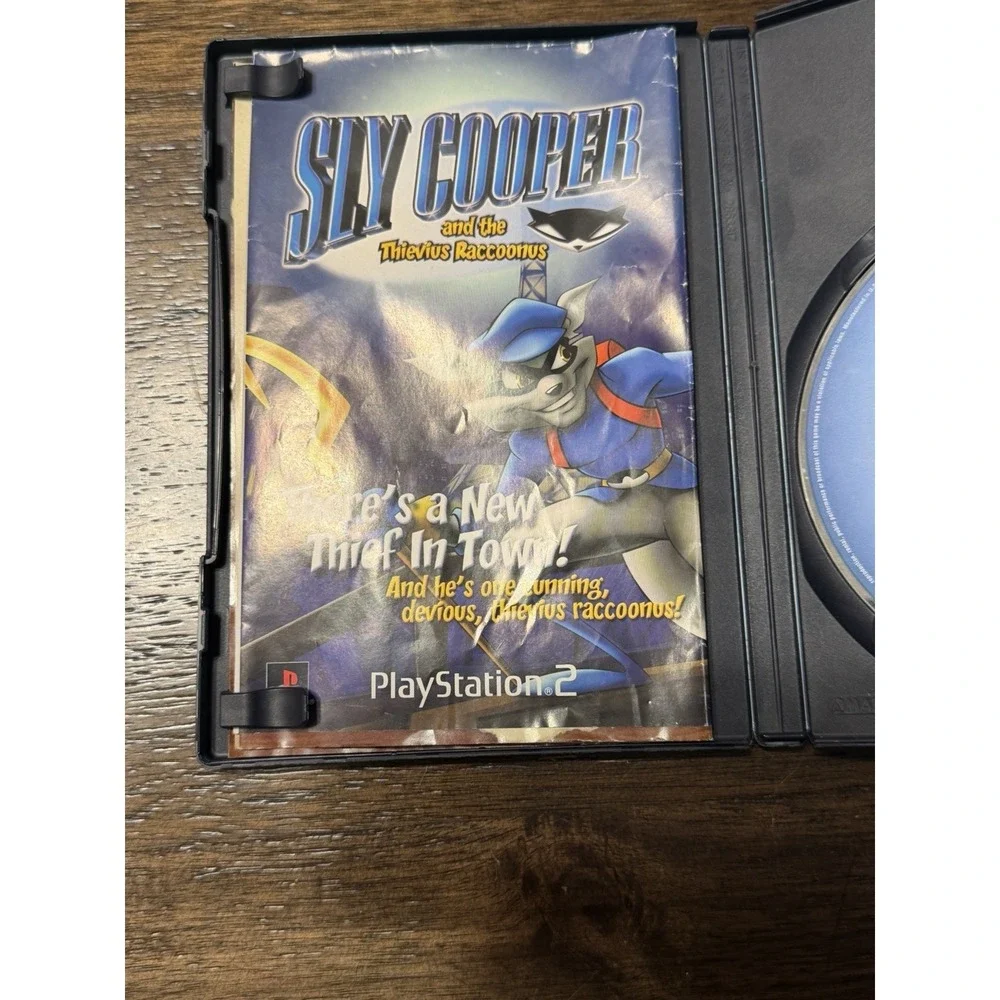 Sly Cooper and the Thievius Raccoonus 2002 Sony PlayStation 2 PS2 Game NO MANUAL